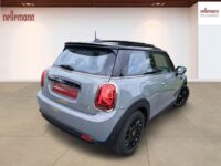 MINI Cooper SE Classic Trim